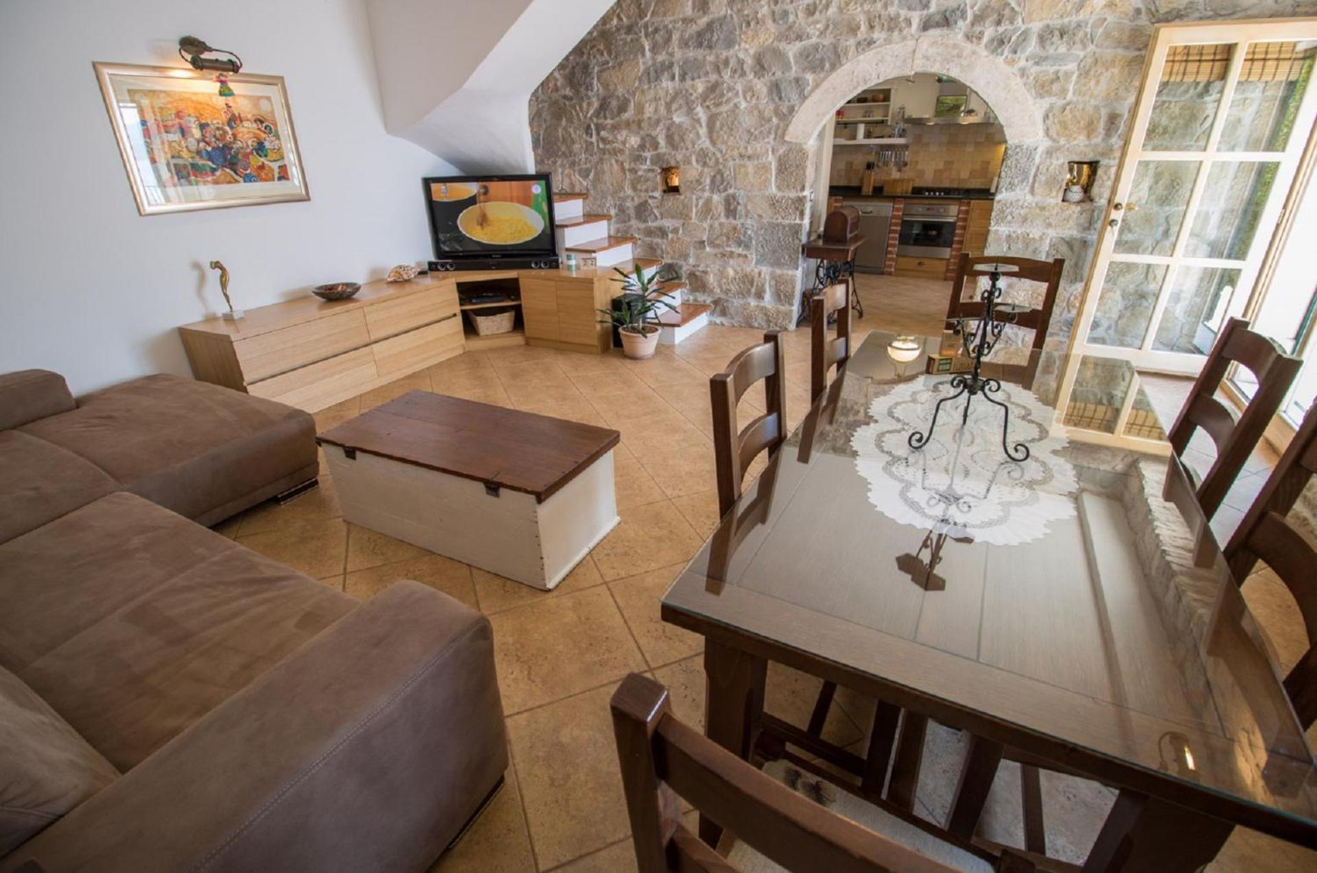 فيلا Family Friendly House With A Swimming Pool Medici, Omis - 16231 ميميتسا الغرفة الصورة